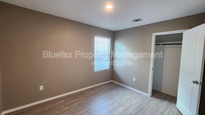 4 Bedroom Single Storm Home with GREAT Amenity Center in The Silos property image