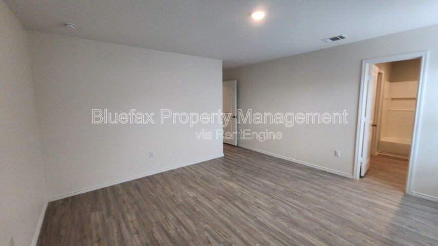 4 Bedroom Single Storm Home with GREAT Amenity Center in The Silos property image