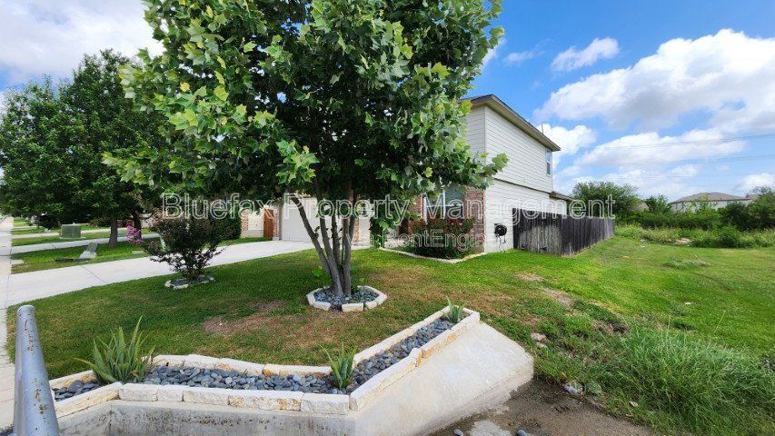 Beautiful 2 story only 2 years young! Open floor-plan with 5 bedrooms and 2.5 baths. property image