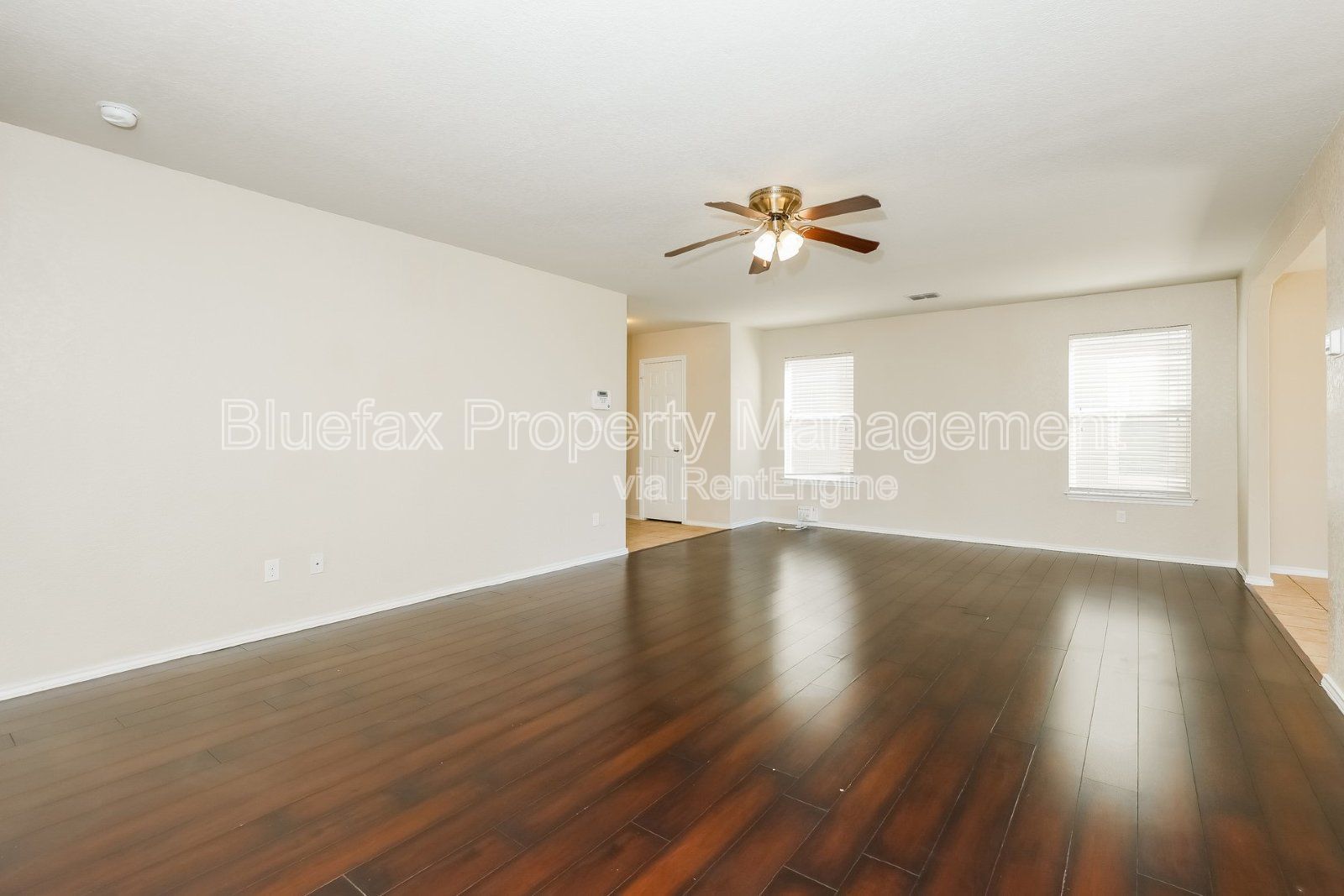 3 Bedroom 2 1/2 bath home in a GREAT LOCATION. property image