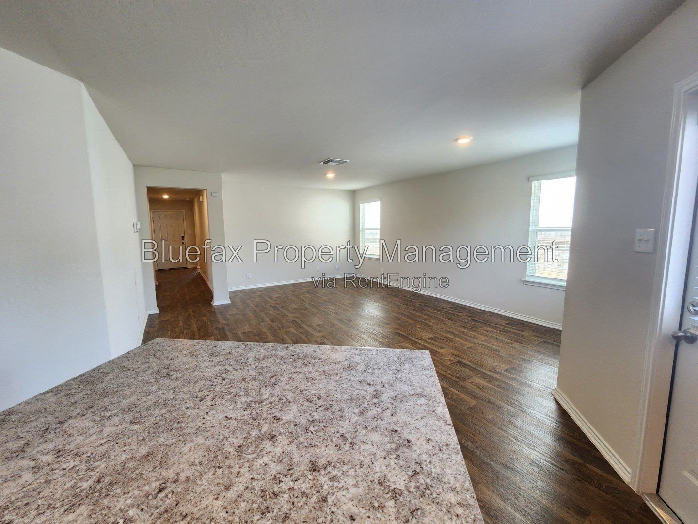 Great 1 Story Home with Awesome Amenity Center that includes a Pond w Pier, Work Out Room, Tennis, Pool w Splash Pad, Tennis, Basketball and Park! property image