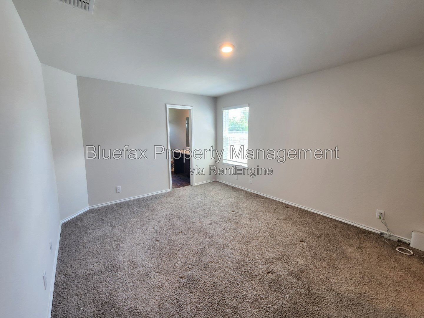 Great 1 Story Home with Awesome Amenity Center that includes a Pond w Pier, Work Out Room, Tennis, Pool w Splash Pad, Tennis, Basketball and Park! property image