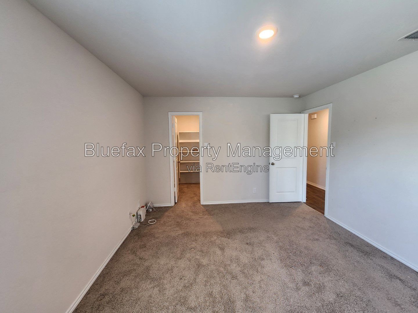 Great 1 Story Home with Awesome Amenity Center that includes a Pond w Pier, Work Out Room, Tennis, Pool w Splash Pad, Tennis, Basketball and Park! property image