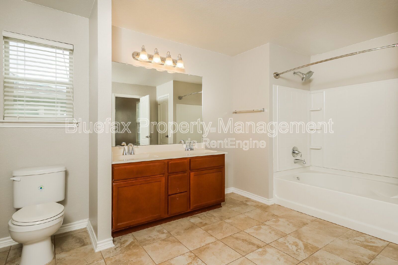 1/2 Off First Months Rent!  READY FOR MOVE IN! Easy Access to Hwy 90 & Hwy 211, Short Commute to Lackland. property image