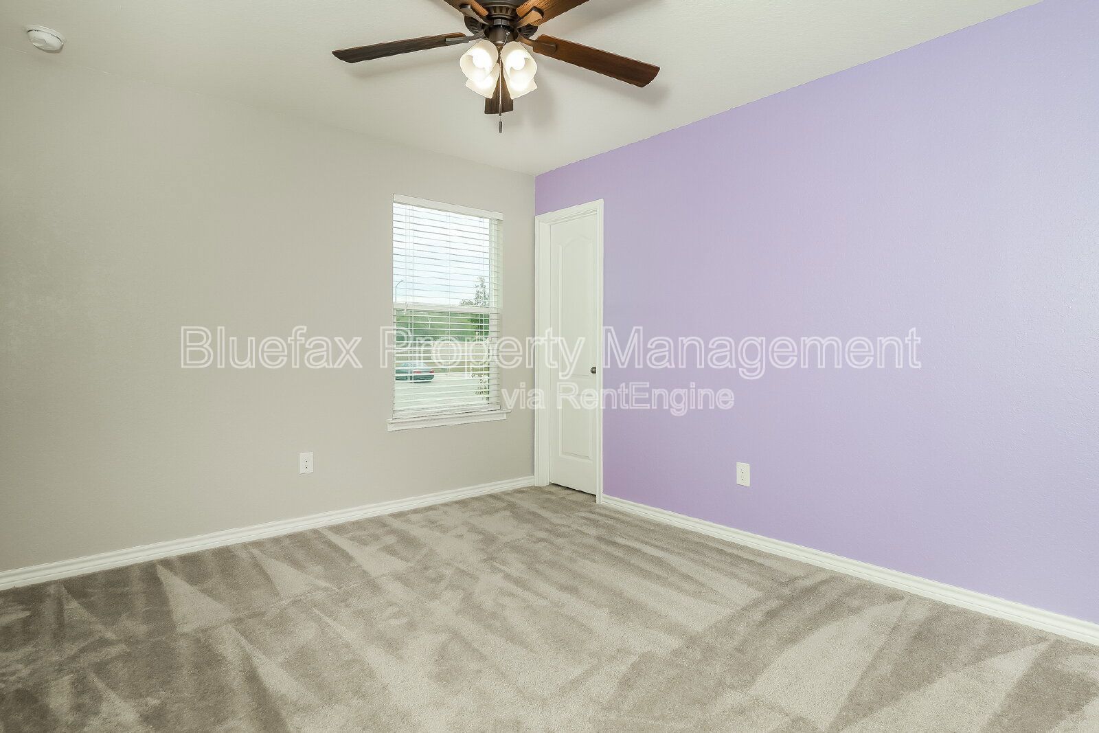 1/2 Off First Months Rent!  READY FOR MOVE IN! Easy Access to Hwy 90 & Hwy 211, Short Commute to Lackland. property image