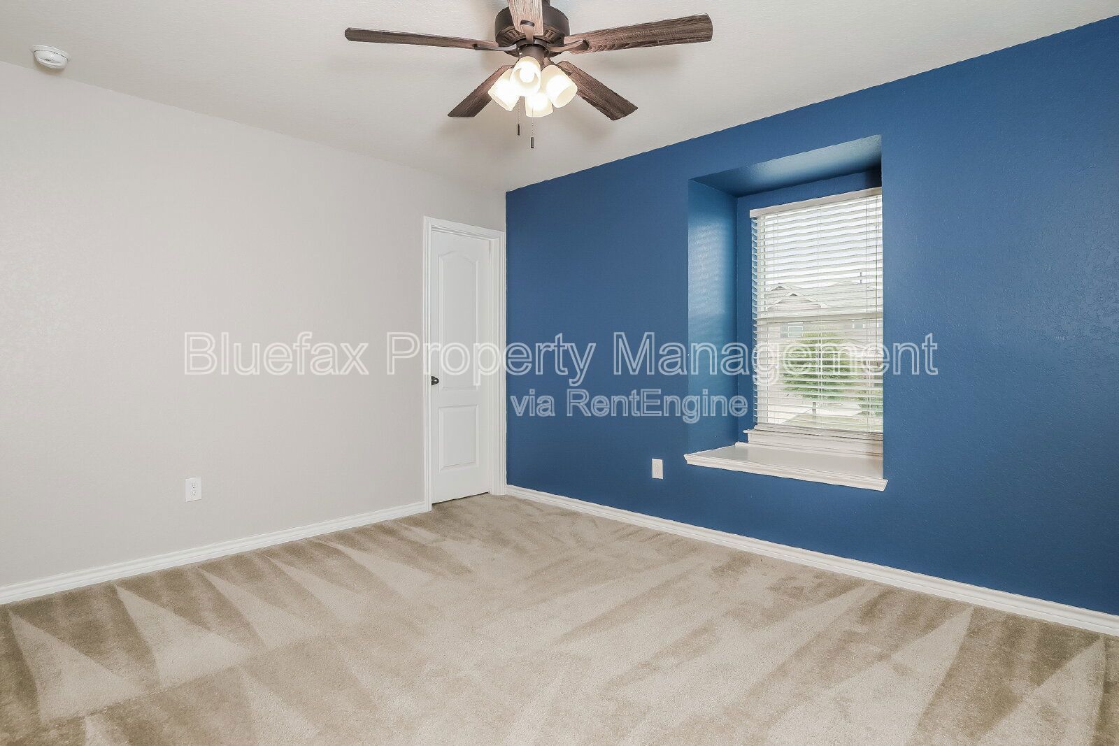 1/2 Off First Months Rent!  READY FOR MOVE IN! Easy Access to Hwy 90 & Hwy 211, Short Commute to Lackland. property image