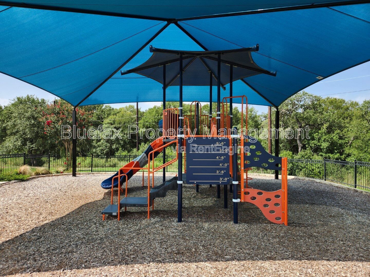 1/2 Off First Months Rent!  READY FOR MOVE IN! Easy Access to Hwy 90 & Hwy 211, Short Commute to Lackland. property image