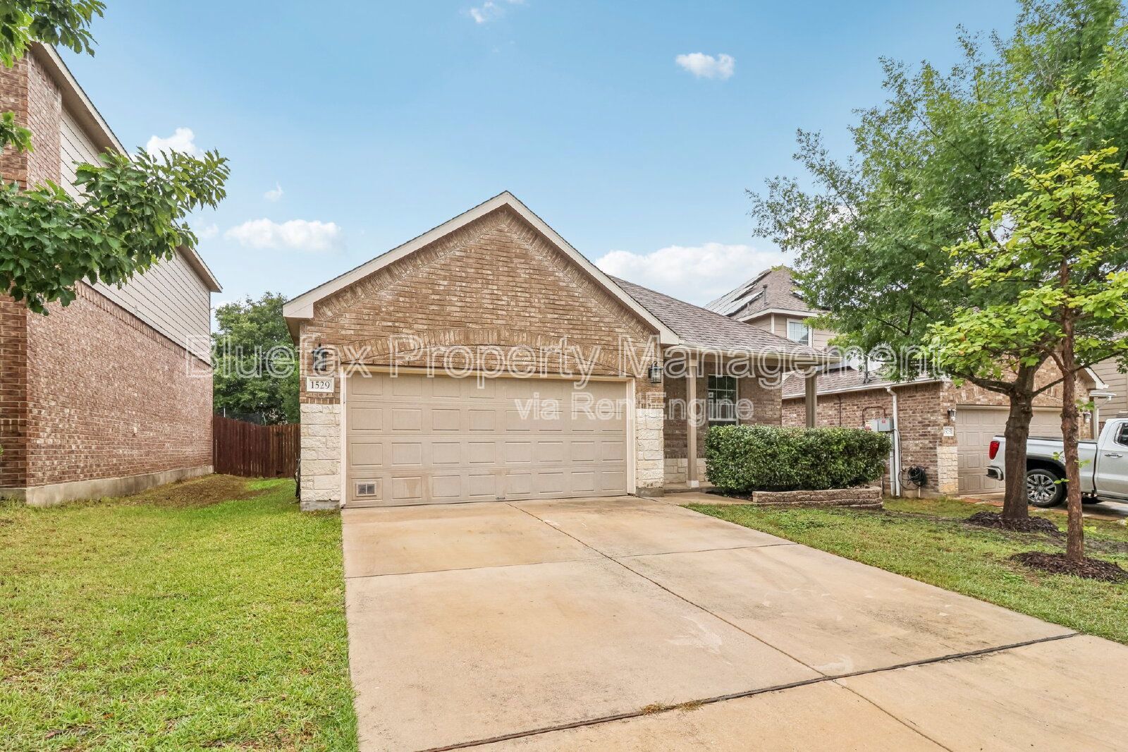 Beautiful 1 Story Home with an Office and a Gorgeous Back Yard property image