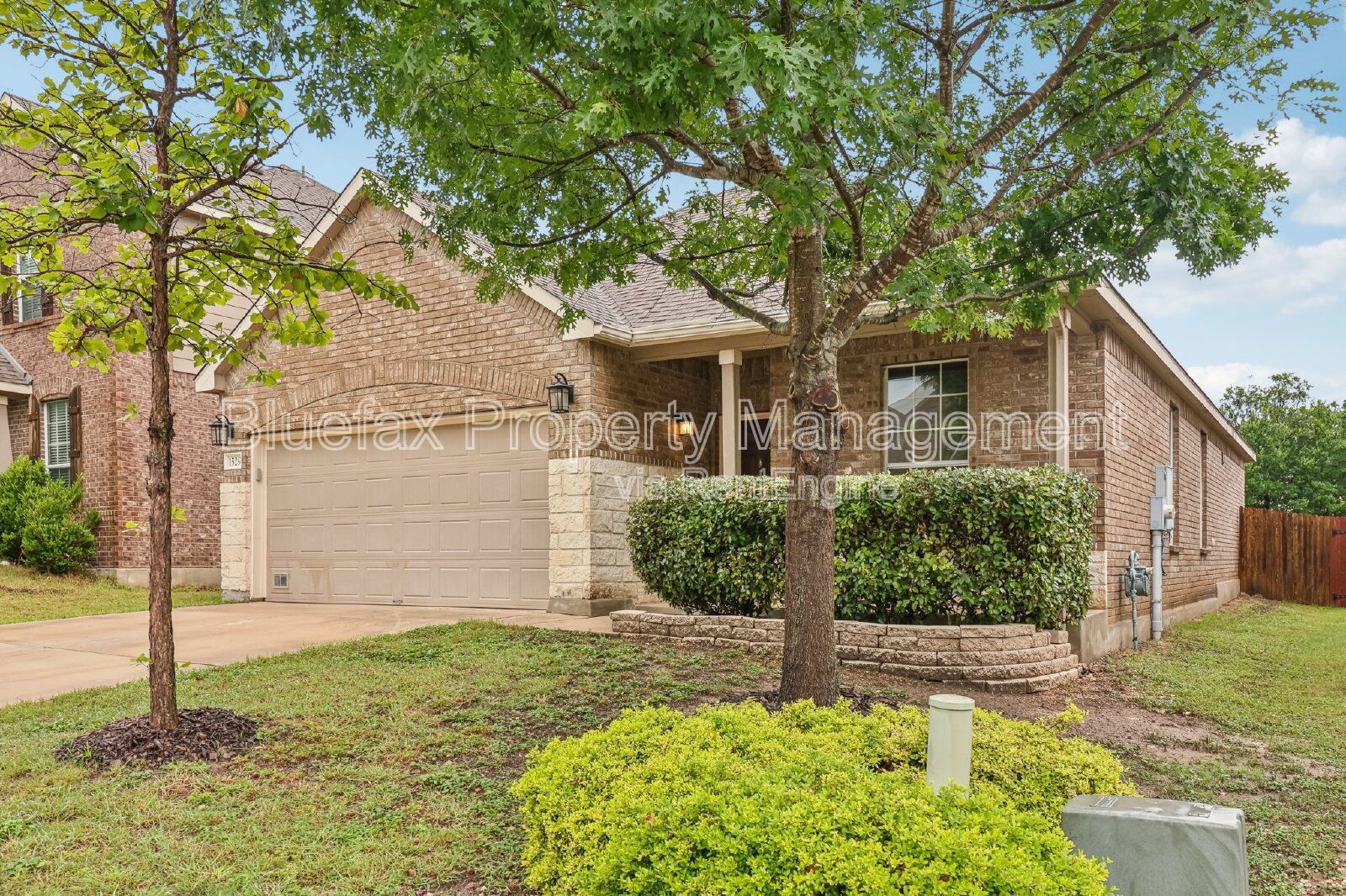 Beautiful 1 Story Home with an Office and a Gorgeous Back Yard property image