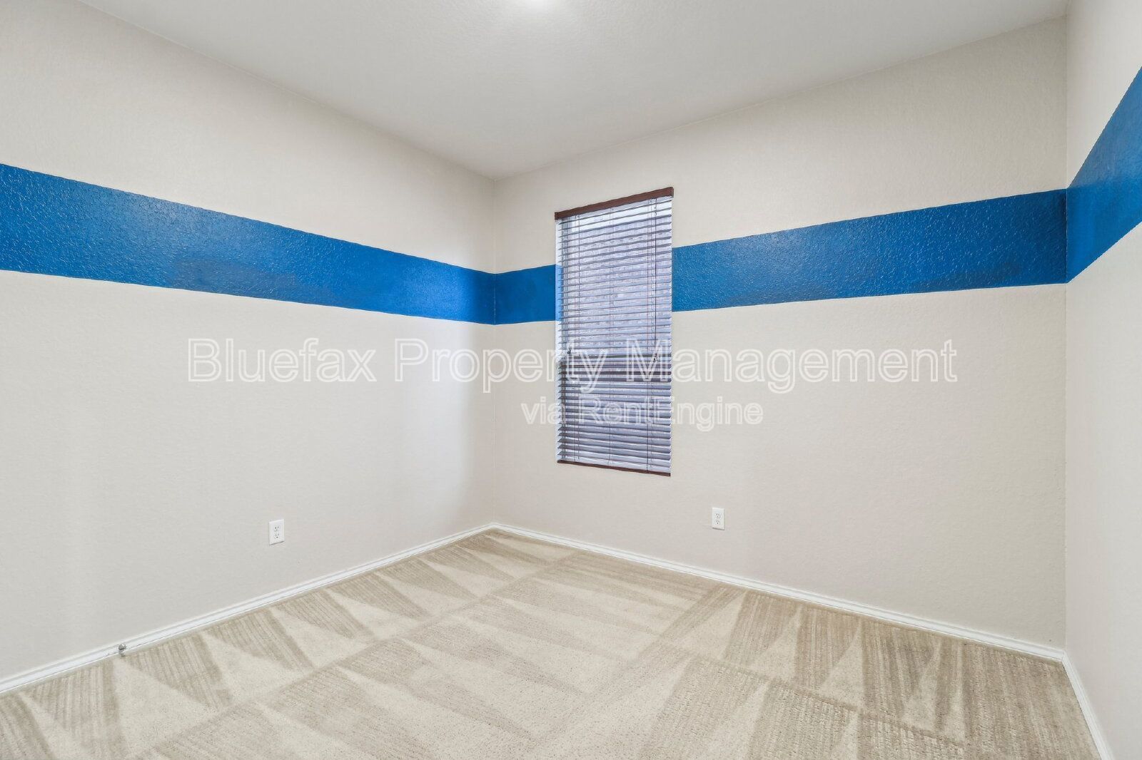 Beautiful 1 Story Home with an Office and a Gorgeous Back Yard property image