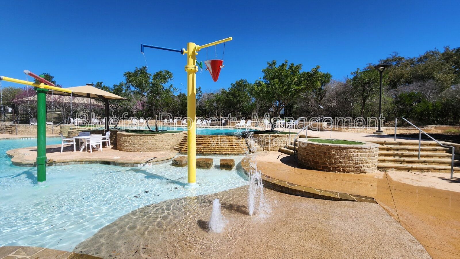 Beautiful 1 Story Home with an Office and a Gorgeous Back Yard property image