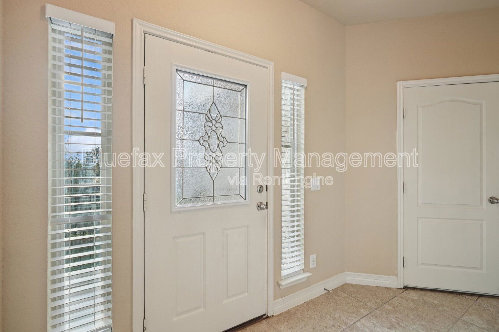 5 Bedroom Home with Balcony - Easy Access to Loop 1604, Hwy 90 and JBSA Lackland! property image