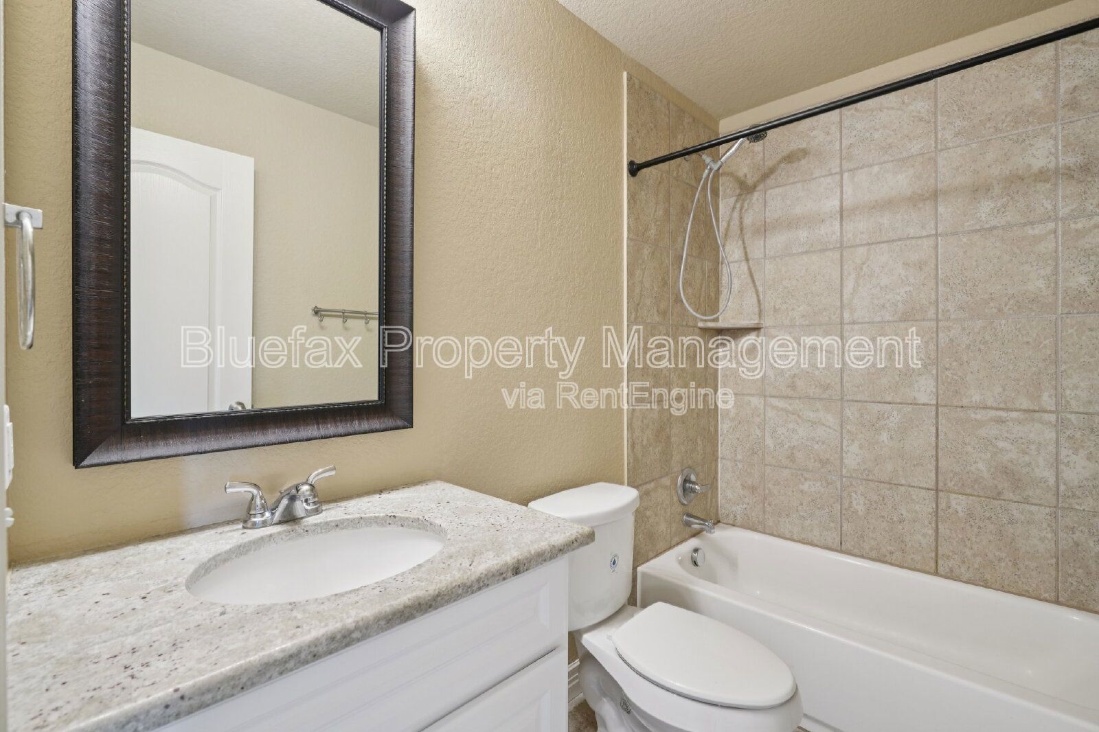 5 Bedroom Home with Balcony - Easy Access to Loop 1604, Hwy 90 and JBSA Lackland! property image