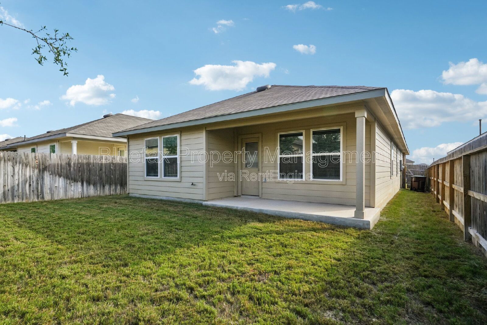 One Story 3 Bedroom Home just down the Street from an AMAZING Amenity Center (You can see it from the front door!) property image