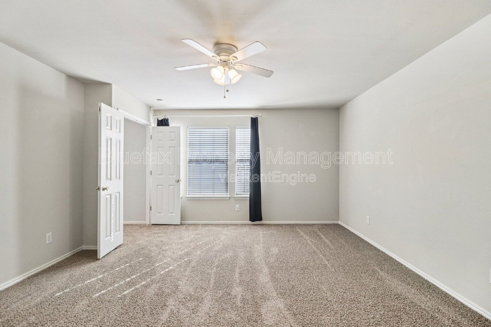 Great 3 Bed/2.5. Bath home, with spacious game room upstairs. property image