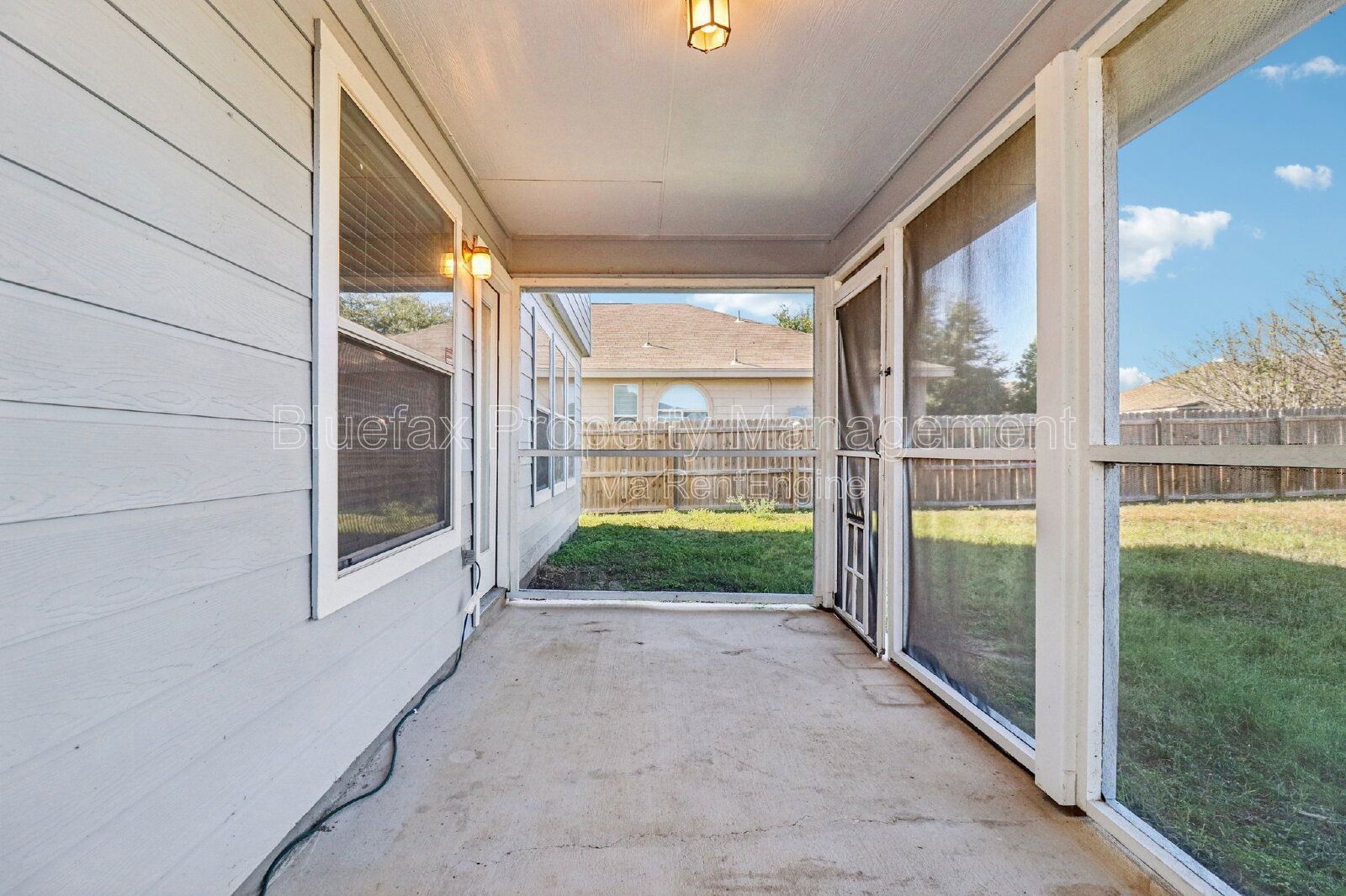 Great 3 Bed/2.5. Bath home, with spacious game room upstairs. property image