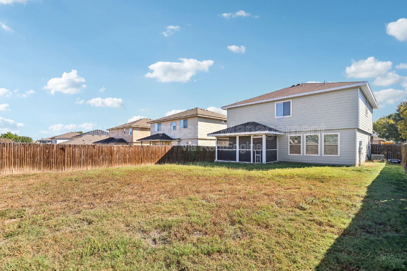 Great 3 Bed/2.5. Bath home, with spacious game room upstairs. property image