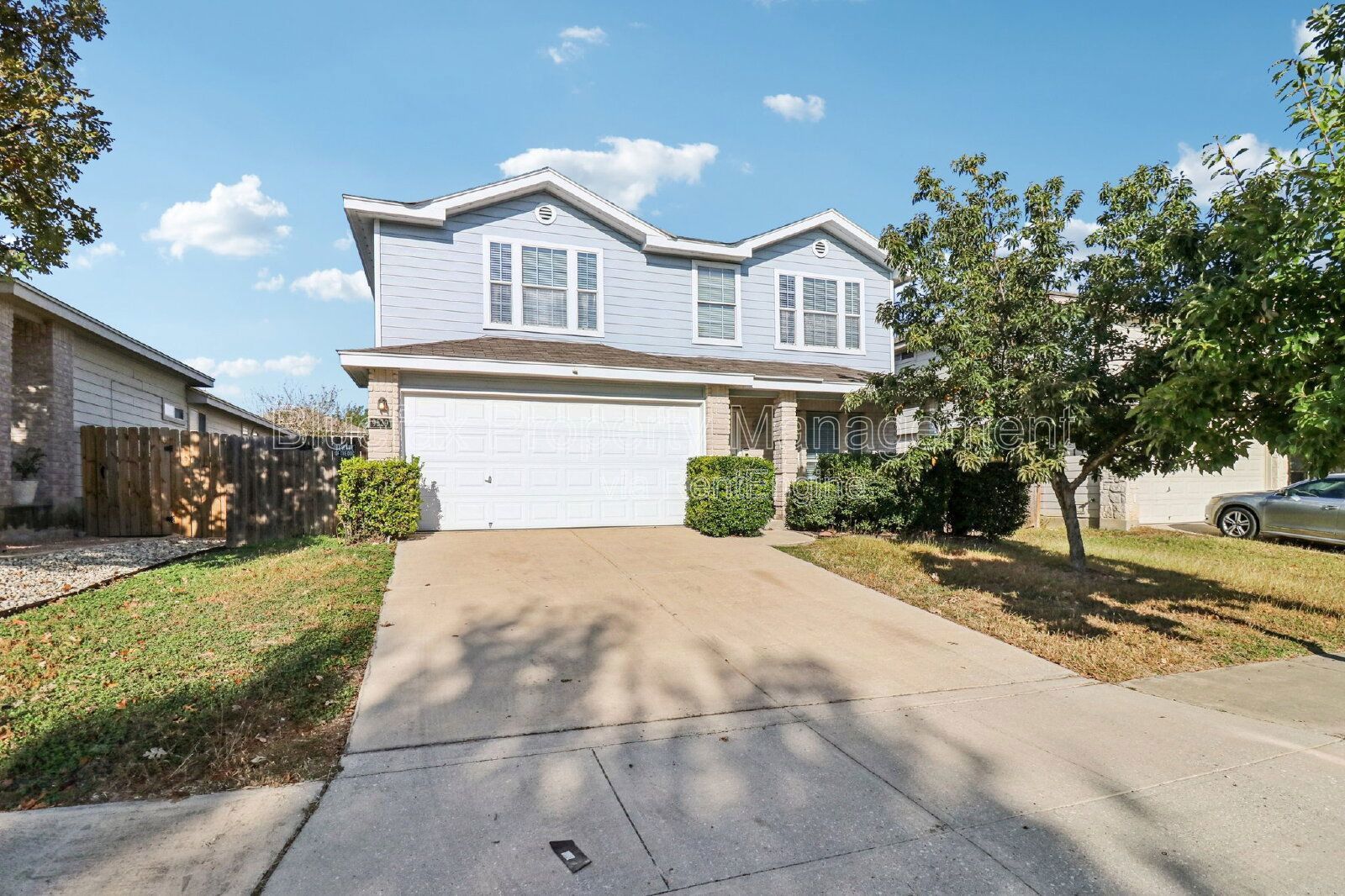 Great 3 Bed/2.5. Bath home, with spacious game room upstairs. property image