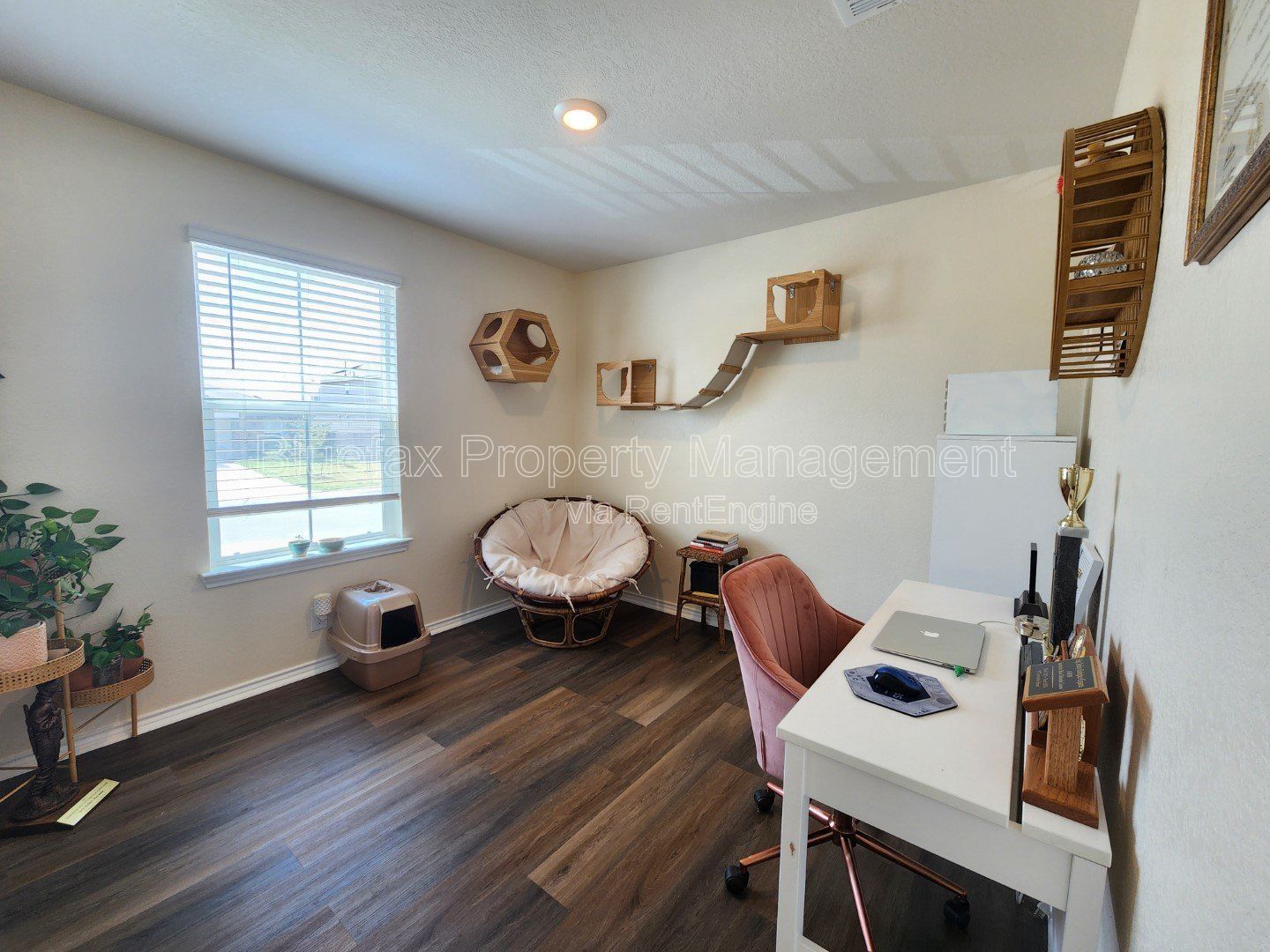 Cute 3 Bedroom Home Located in Whisper Falls with Great Amenity Center & Easy Access to Hwy 90 property image